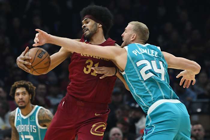 Jarrett Allen Mason Plumlee Nov 18 2022